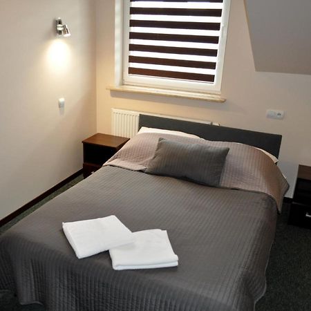 ראדזני פודלאסקי Hotel Pauza מראה חיצוני תמונה