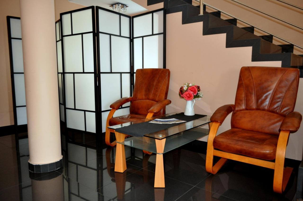 ראדזני פודלאסקי Hotel Pauza מראה חיצוני תמונה